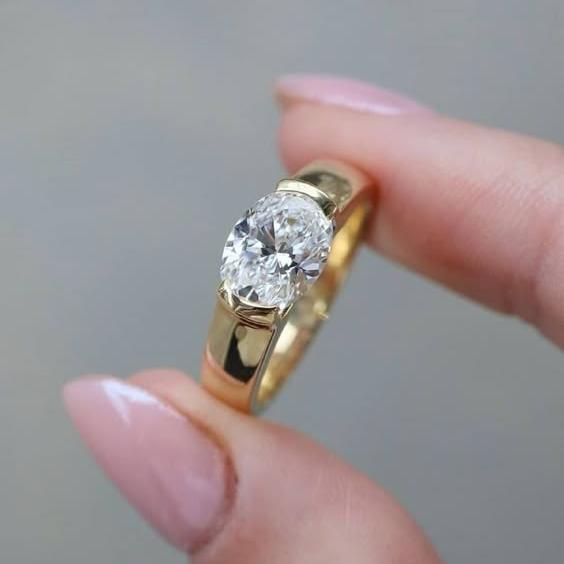 Vintage Guld Ring med Zirkon